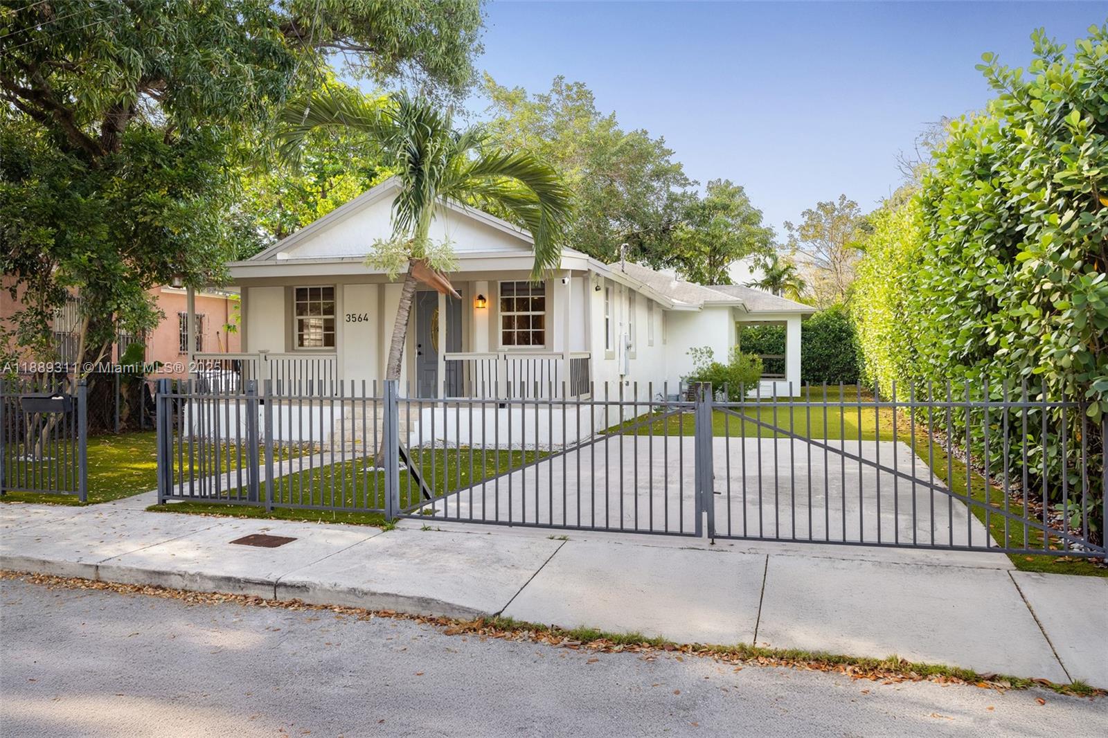 3564 William Ave Coconut Grove, FL 33133