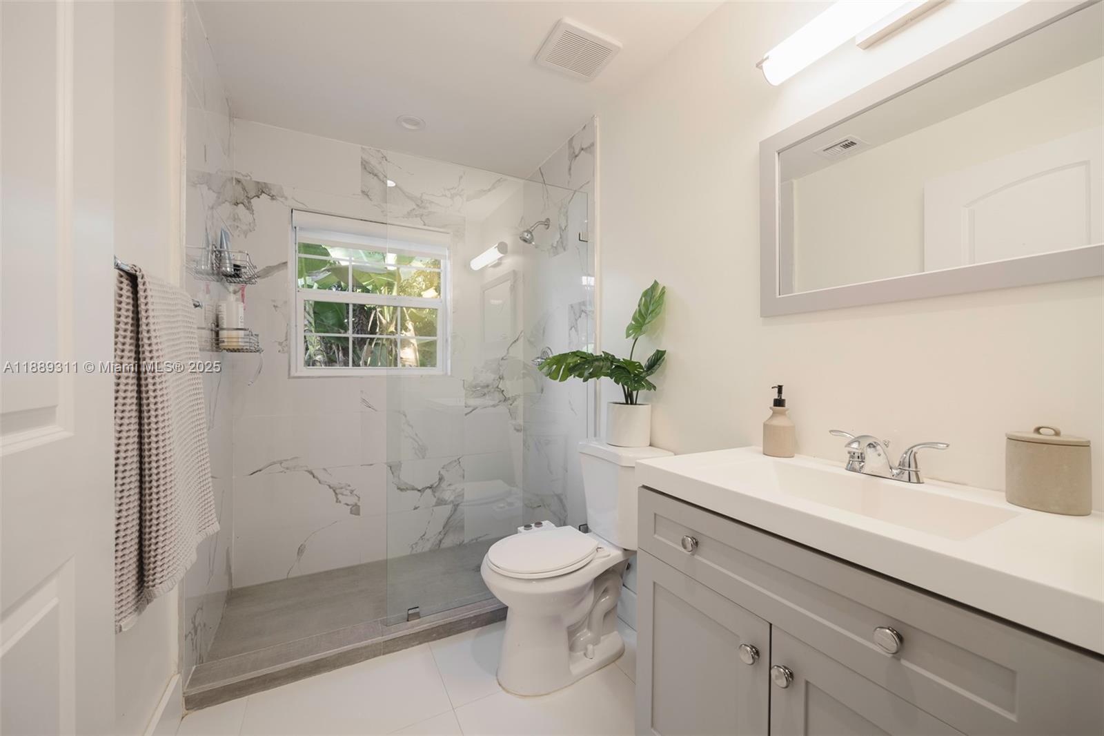 3564 William Ave Coconut Grove, FL 33133