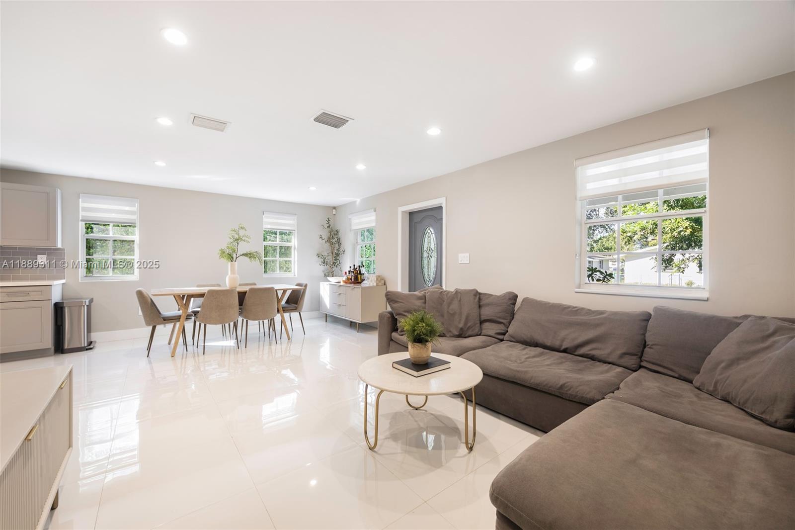 3564 William Ave Coconut Grove, FL 33133