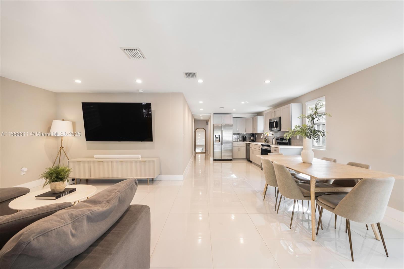 3564 William Ave Coconut Grove, FL 33133