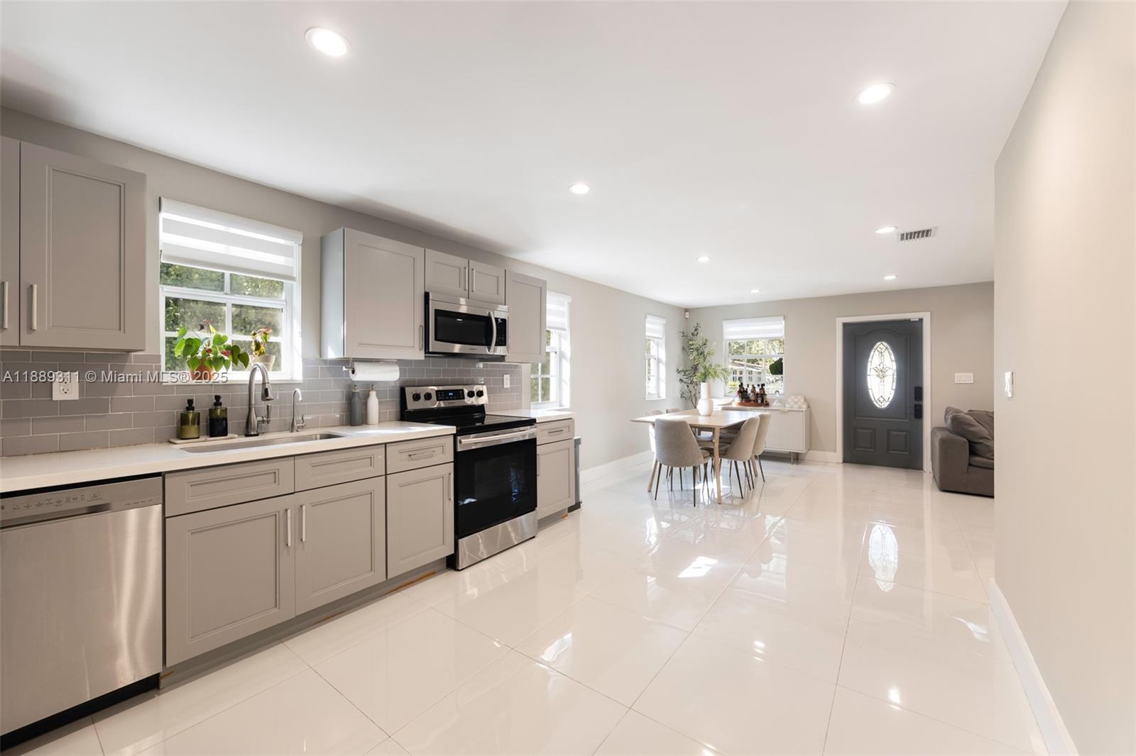 3564 William Ave Coconut Grove, FL 33133