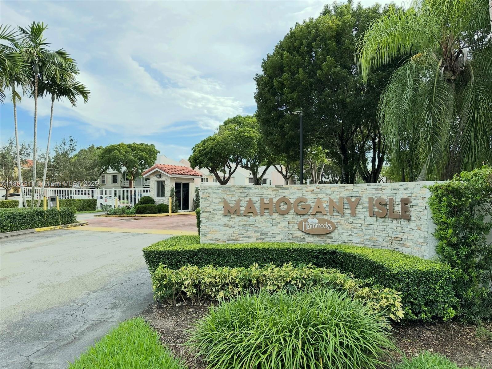 10521 Mahogany Key Cir #201D