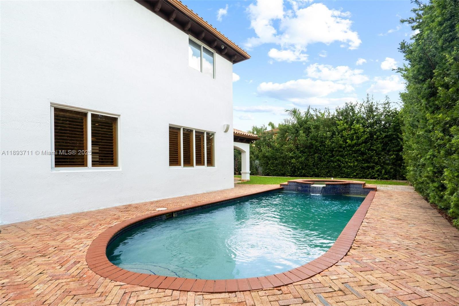 16763 NW 77th Path Miami Lakes, FL 33016