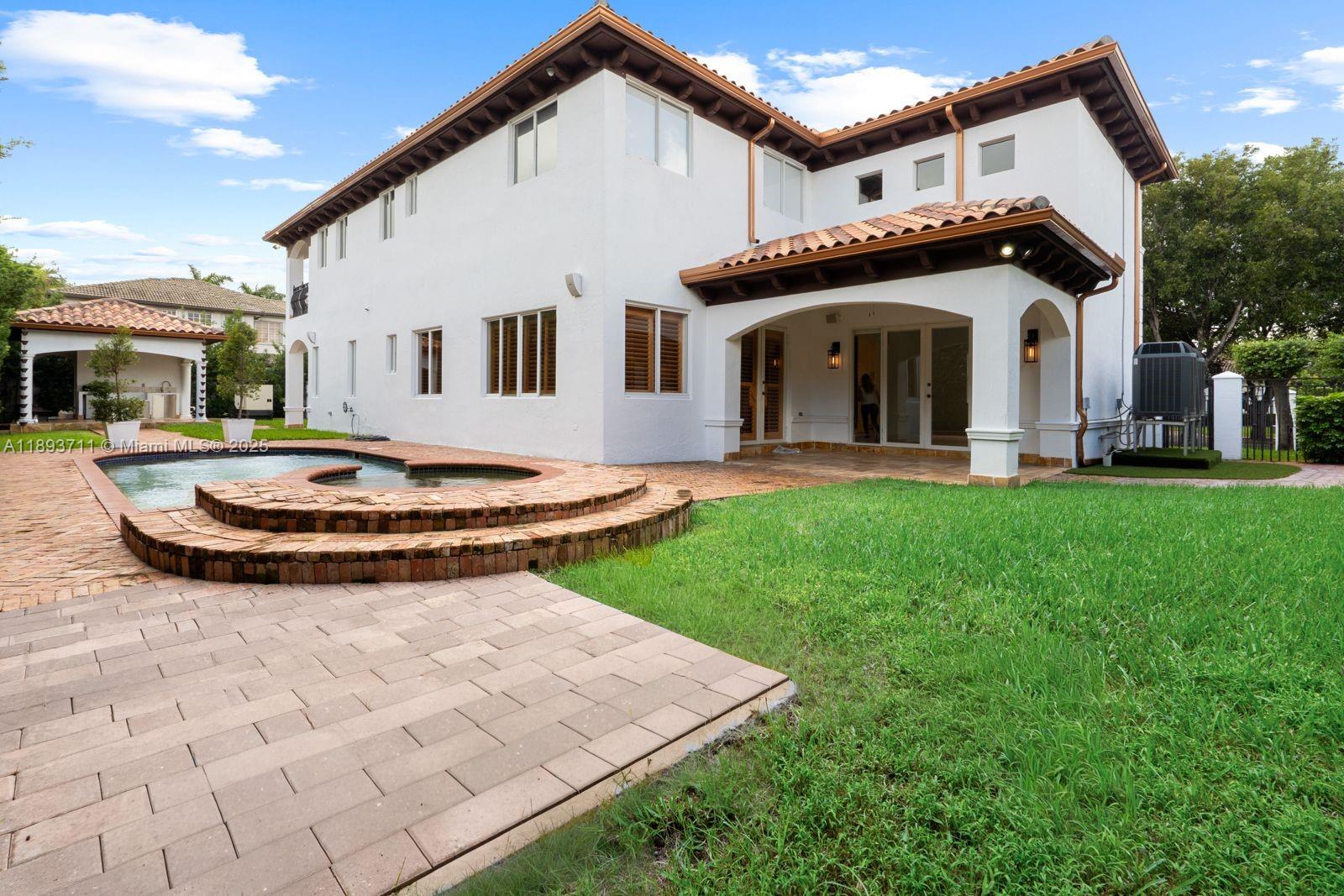 16763 NW 77th Path Miami Lakes, FL 33016