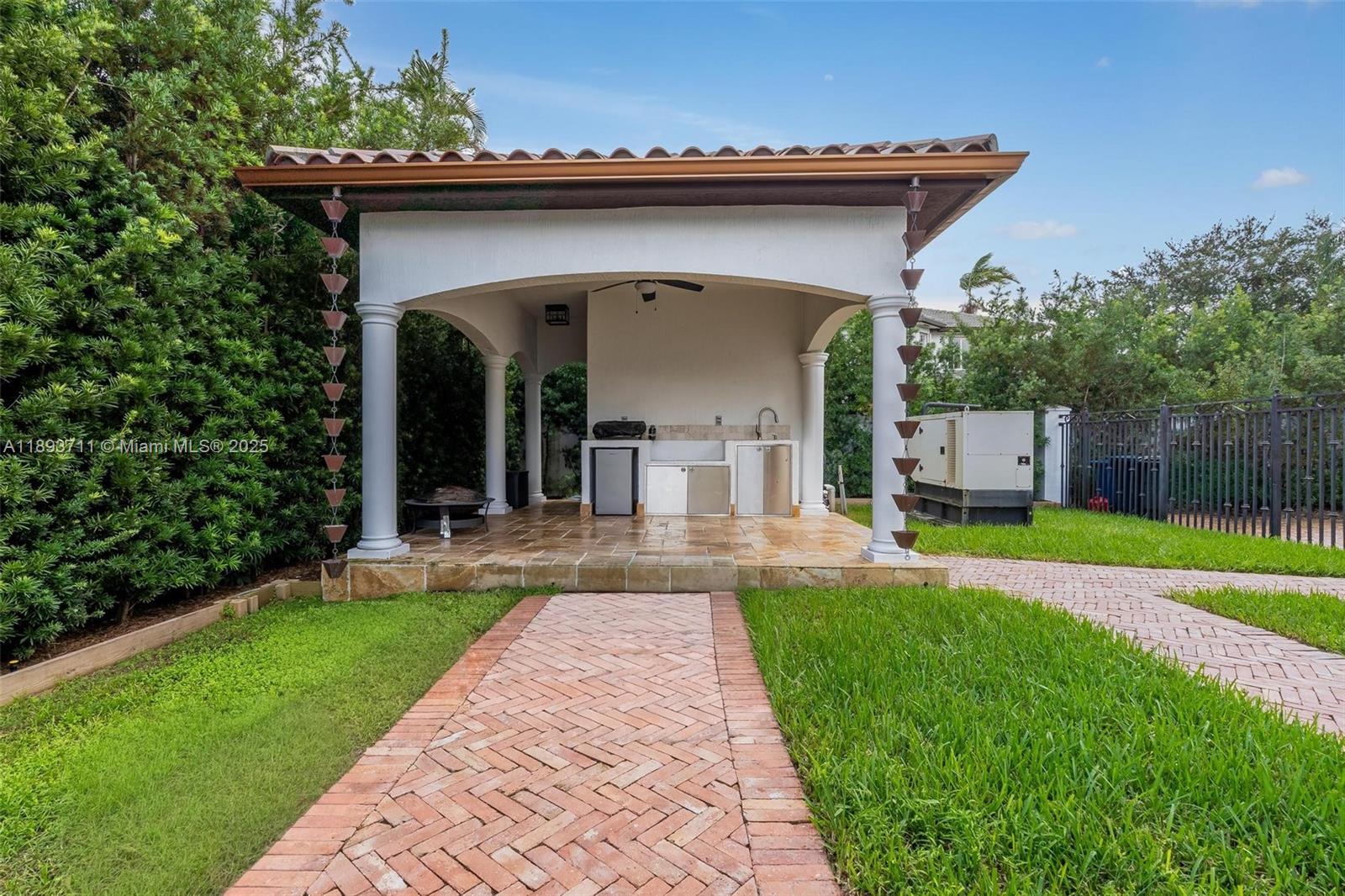 16763 NW 77th Path Miami Lakes, FL 33016