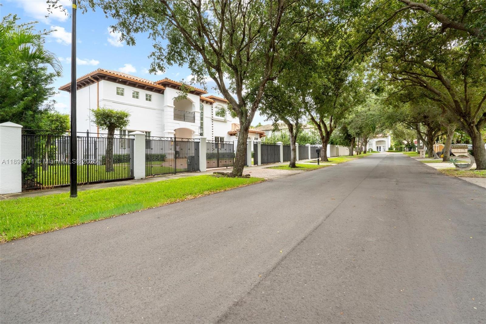 16763 NW 77th Path Miami Lakes, FL 33016