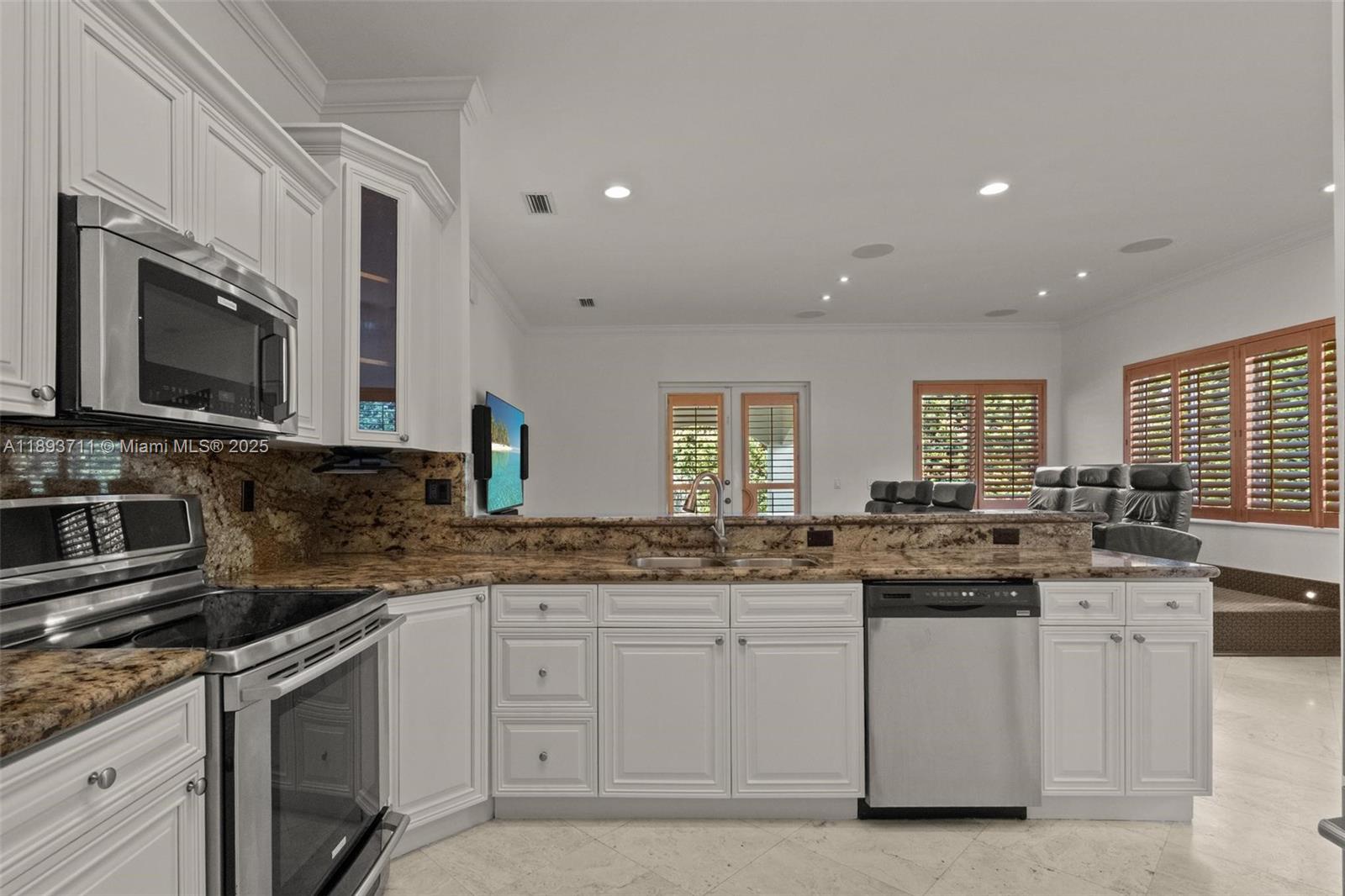 16763 NW 77th Path Miami Lakes, FL 33016