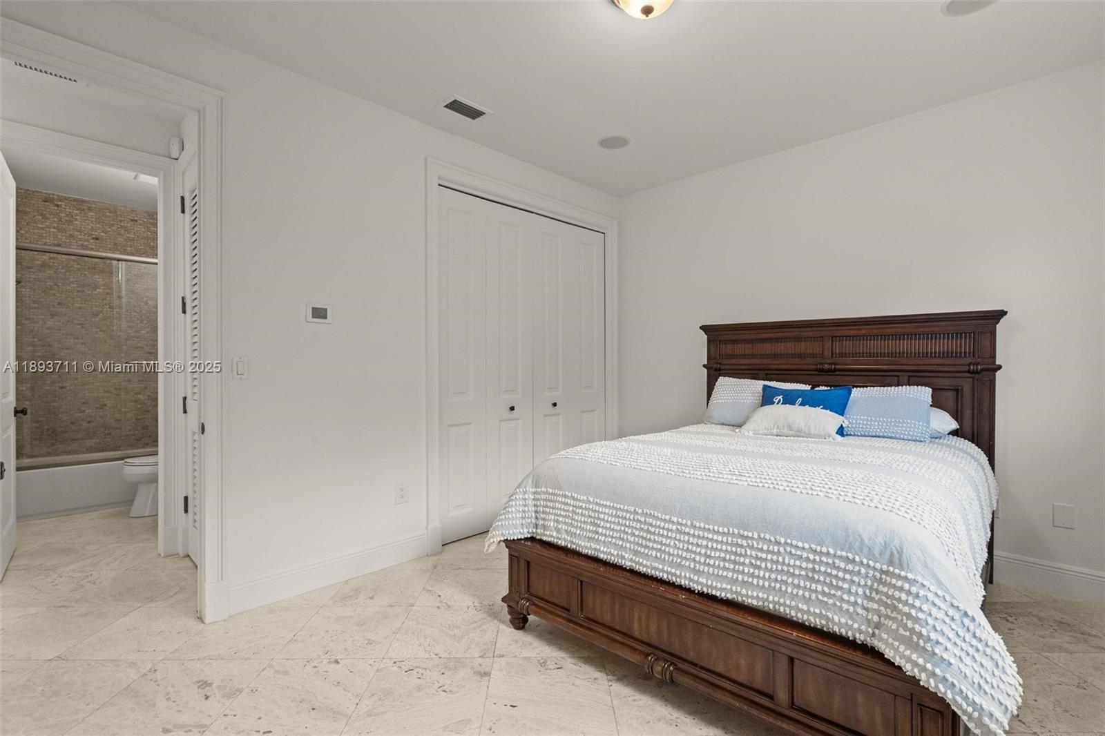 16763 NW 77th Path Miami Lakes, FL 33016