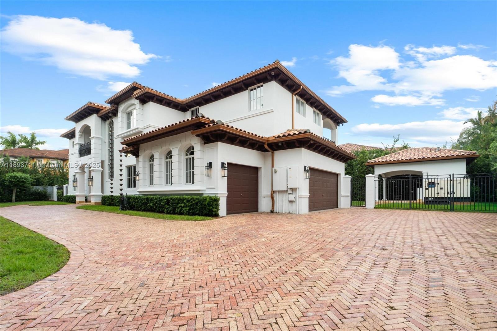 16763 NW 77th Path Miami Lakes, FL 33016