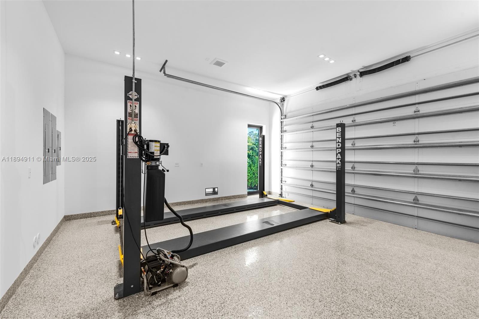 478 Tamarind Dr Hallandale Beach, FL 33009 478 Tamarind Dr Hallandale Beach, FL 33009