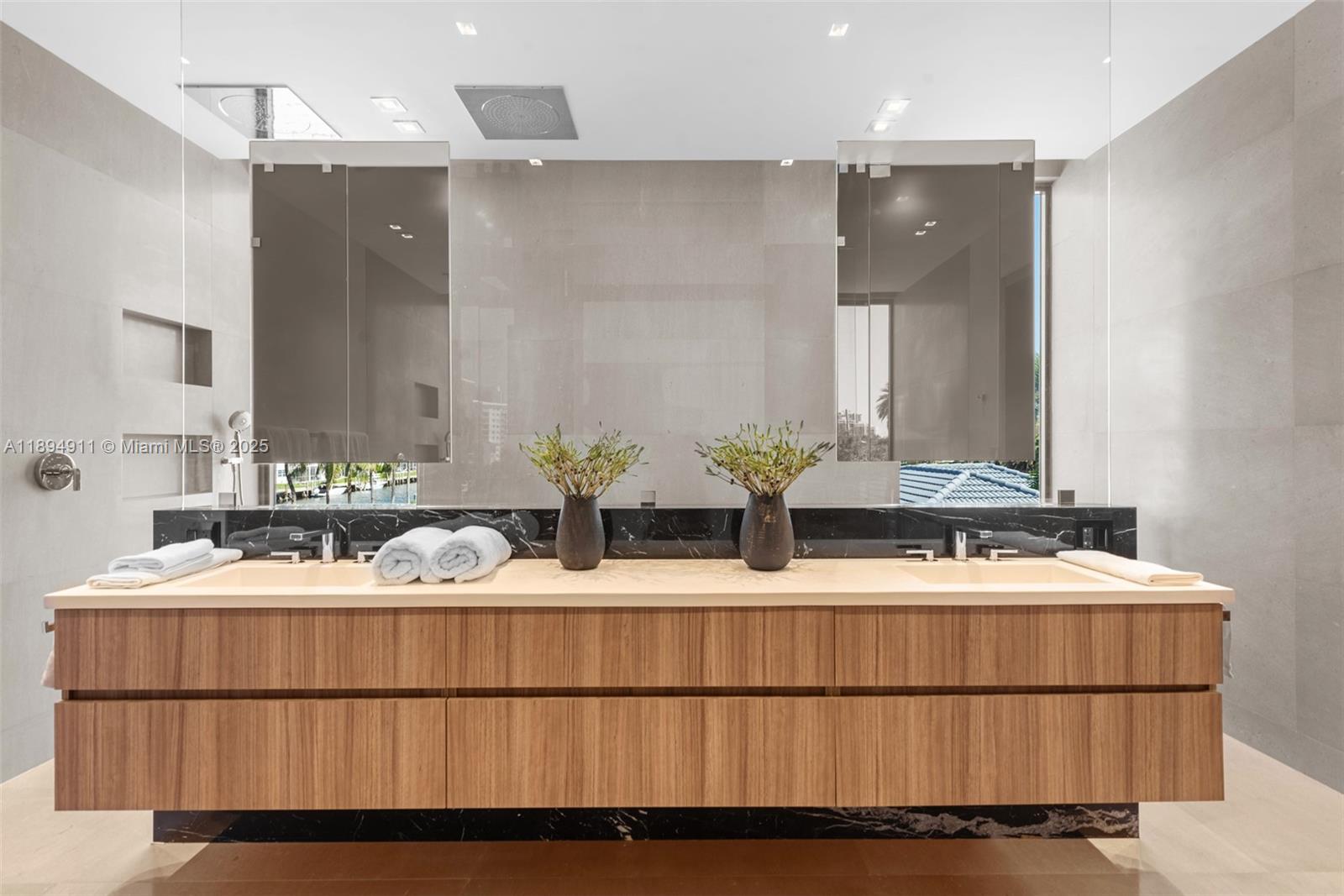 478 Tamarind Dr Hallandale Beach, FL 33009 478 Tamarind Dr Hallandale Beach, FL 33009