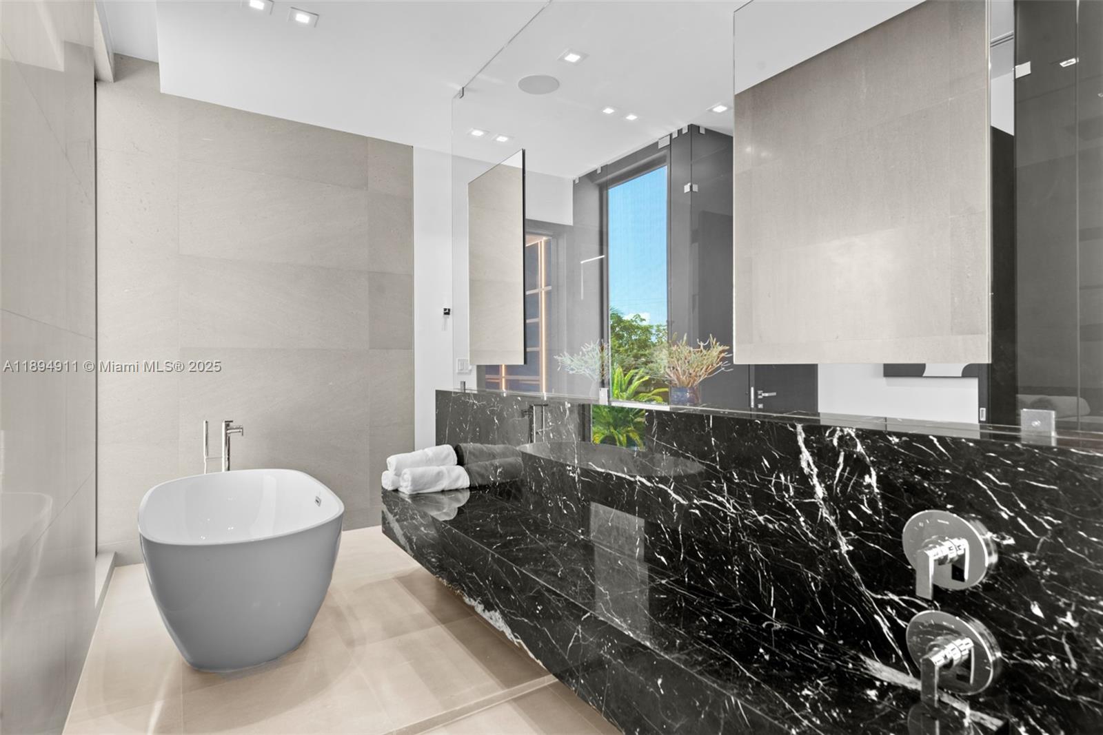 478 Tamarind Dr Hallandale Beach, FL 33009 478 Tamarind Dr Hallandale Beach, FL 33009