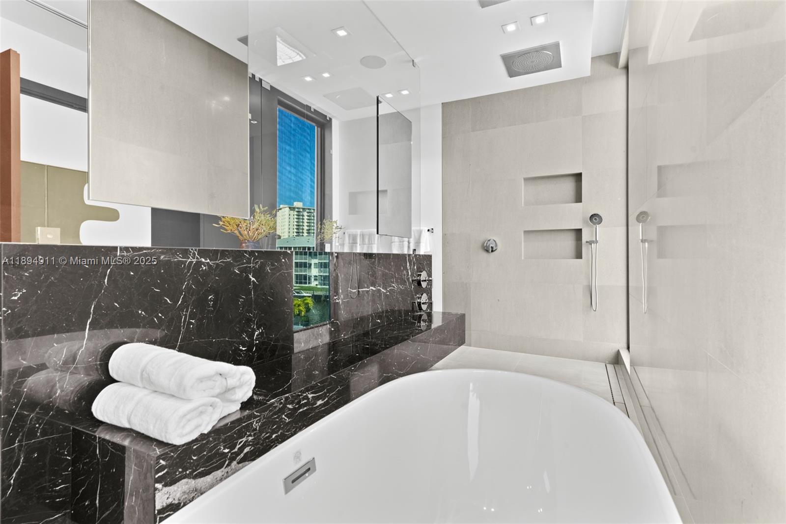 478 Tamarind Dr Hallandale Beach, FL 33009 478 Tamarind Dr Hallandale Beach, FL 33009