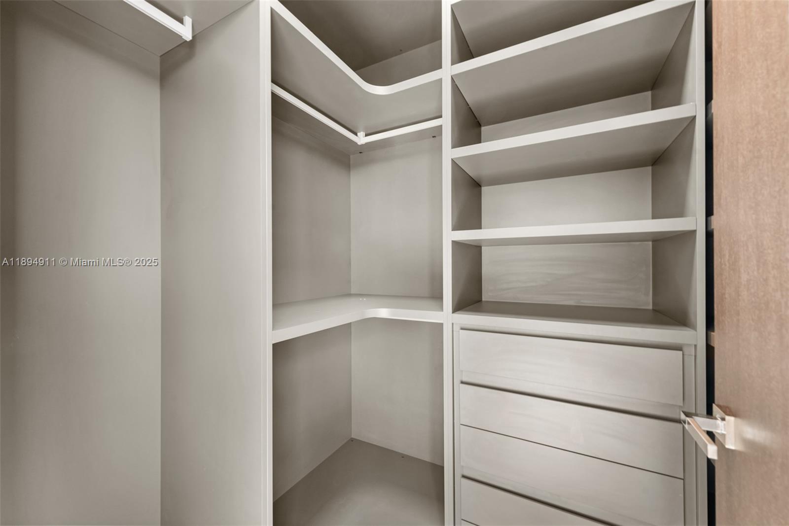 478 Tamarind Dr Hallandale Beach, FL 33009 478 Tamarind Dr Hallandale Beach, FL 33009