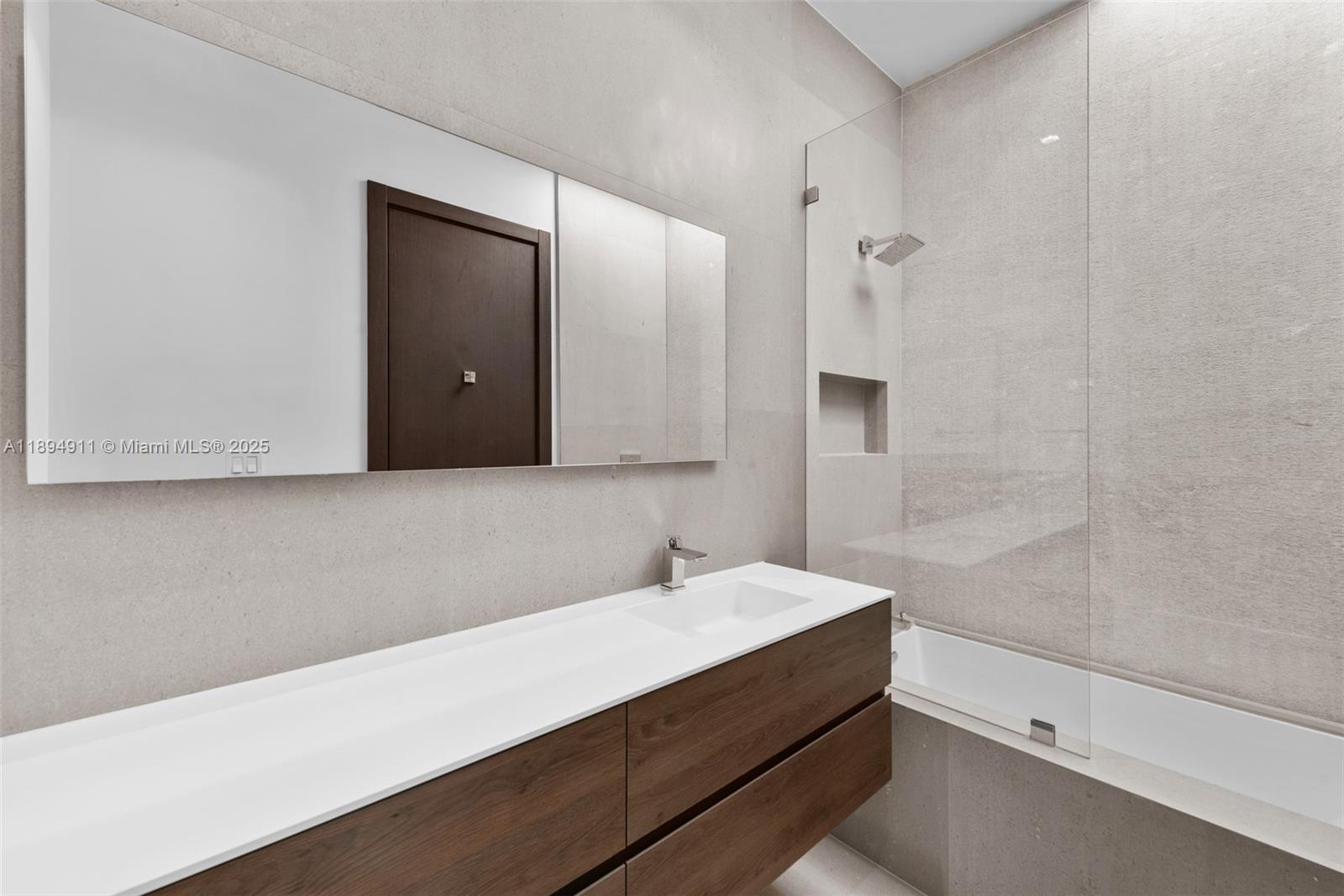 478 Tamarind Dr Hallandale Beach, FL 33009 478 Tamarind Dr Hallandale Beach, FL 33009