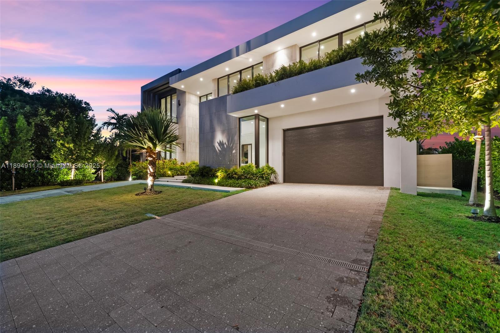 478 Tamarind Dr Hallandale Beach, FL 33009 478 Tamarind Dr Hallandale Beach, FL 33009