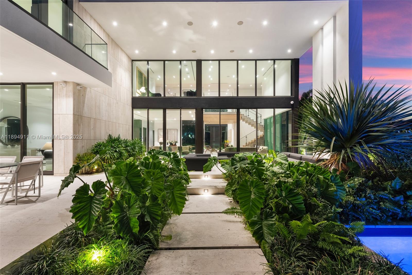 478 Tamarind Dr Hallandale Beach, FL 33009 478 Tamarind Dr Hallandale Beach, FL 33009