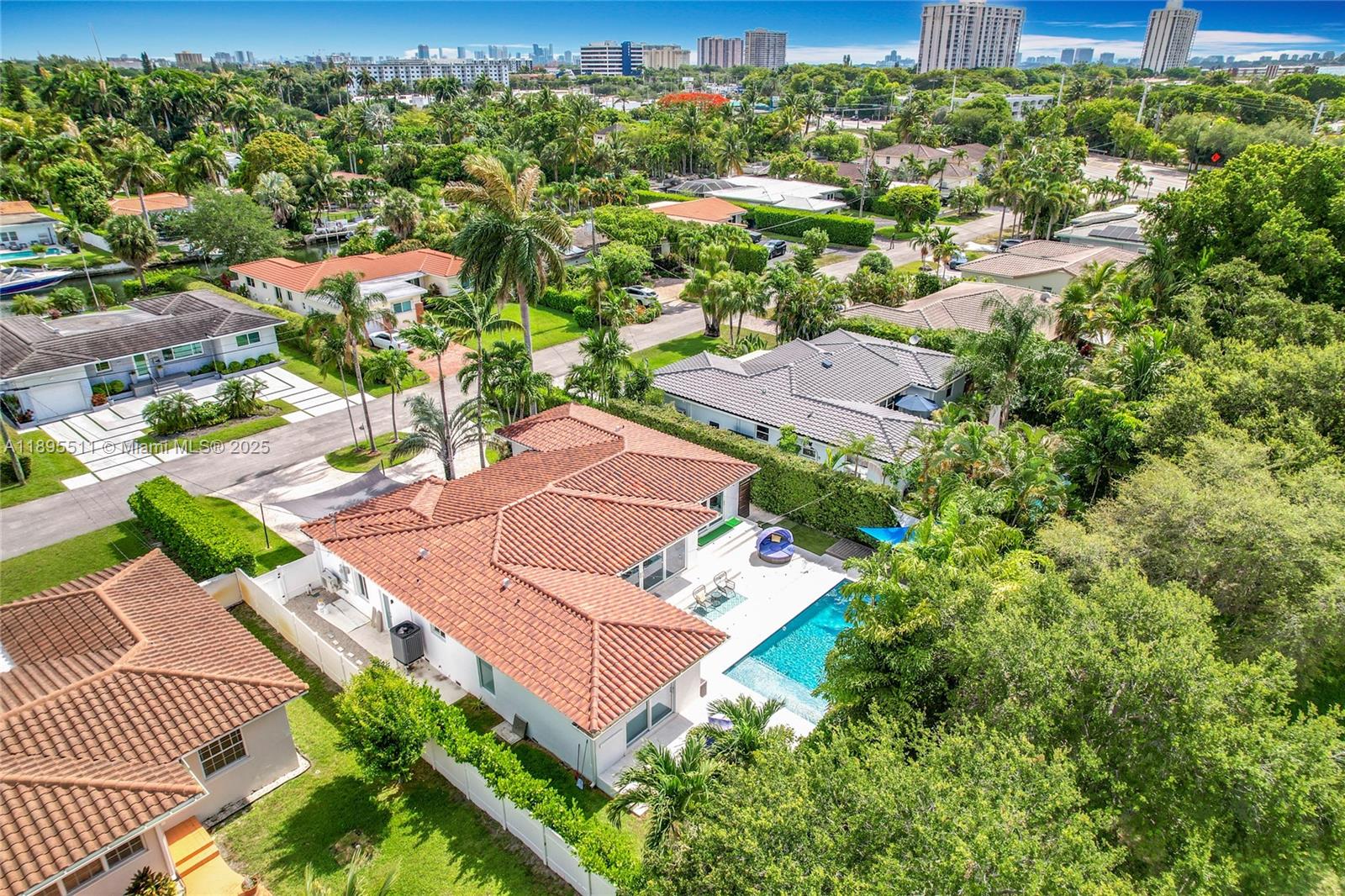 1080 NE 104th St Miami Shores, FL 33138