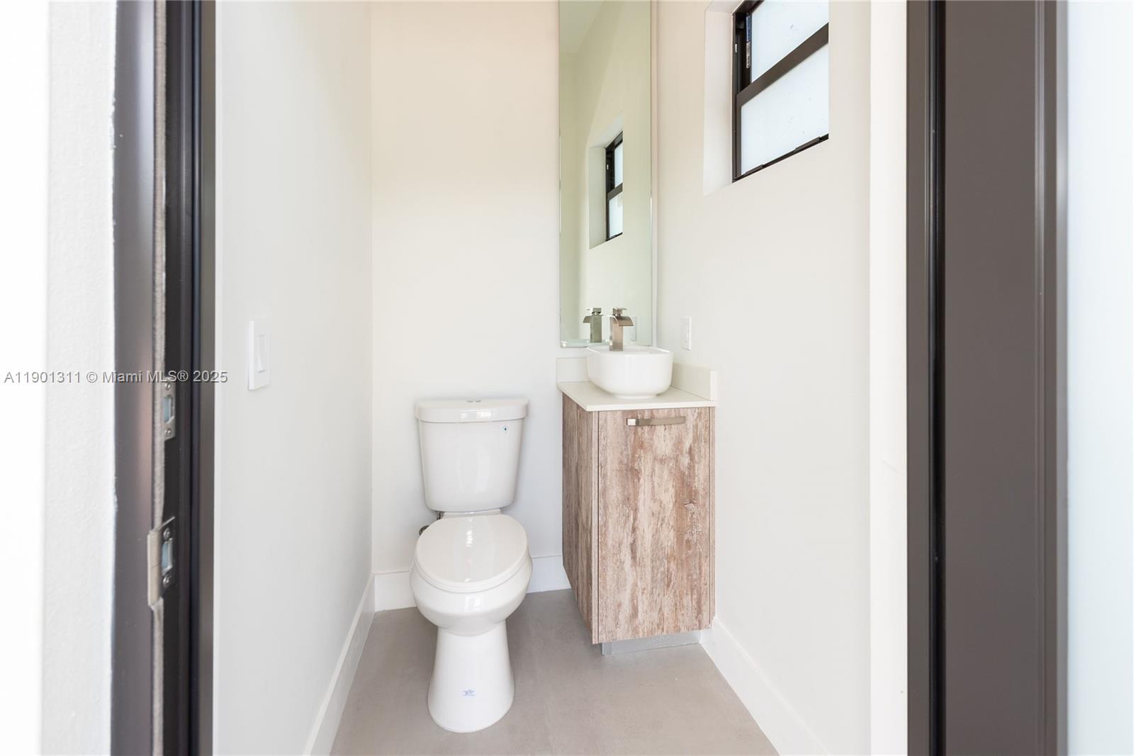 101 SW 25th Rd Miami, FL 33129