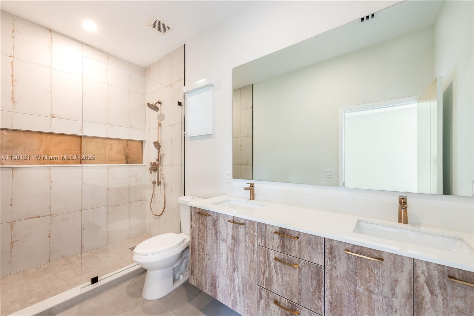 101 SW 25th Rd Miami, FL 33129