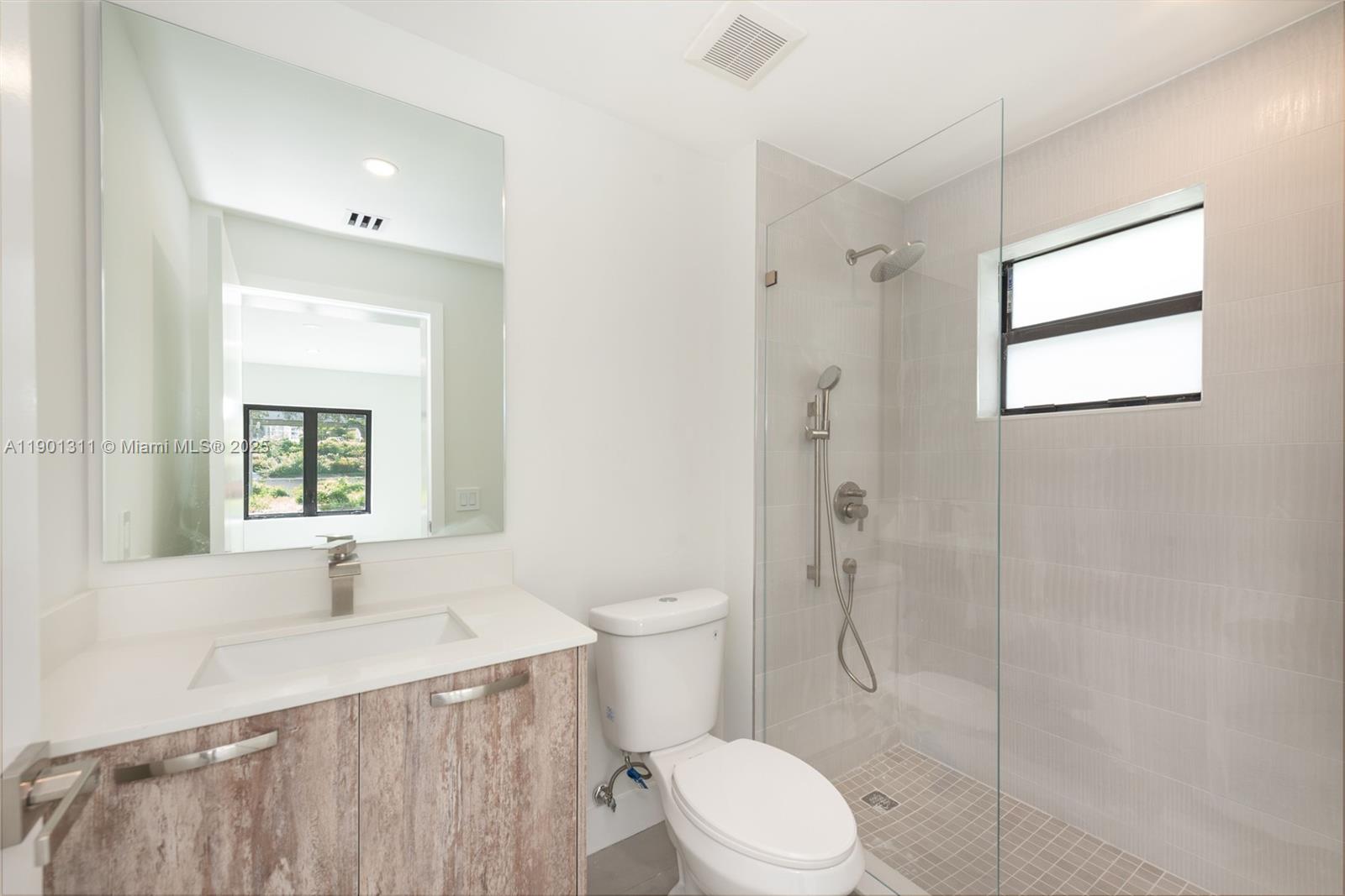 101 SW 25th Rd Miami, FL 33129