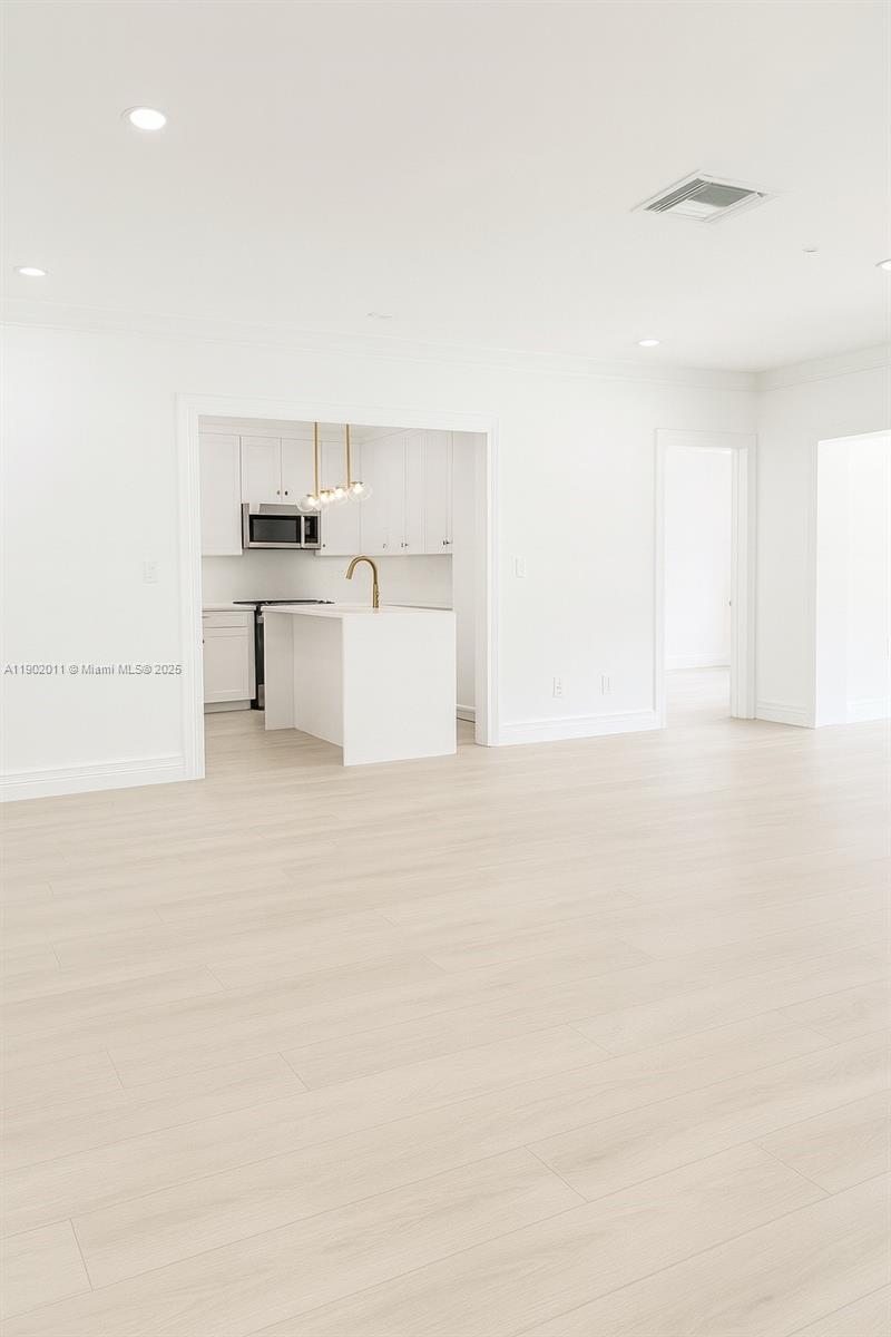 7557 Mutiny Ave North Bay Village, FL 33141