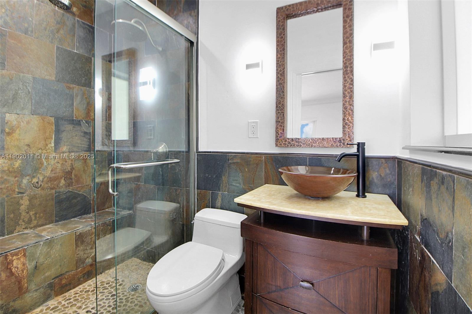 7557 Mutiny Ave North Bay Village, FL 33141