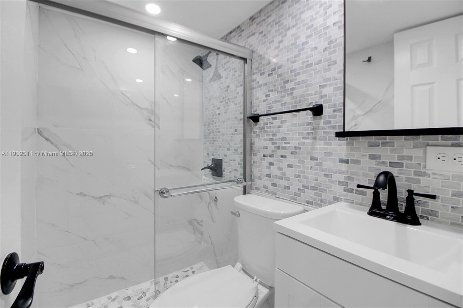 7557 Mutiny Ave North Bay Village, FL 33141