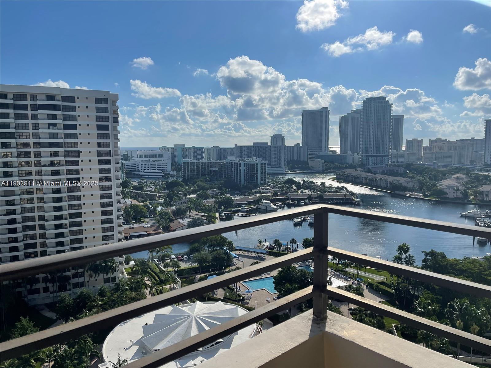 600 Three Iss Blvd #1814