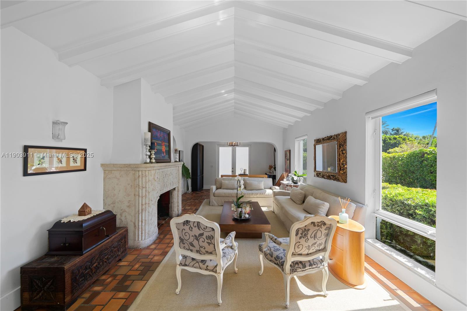 1281 S Venetian Way Miami, FL 33139