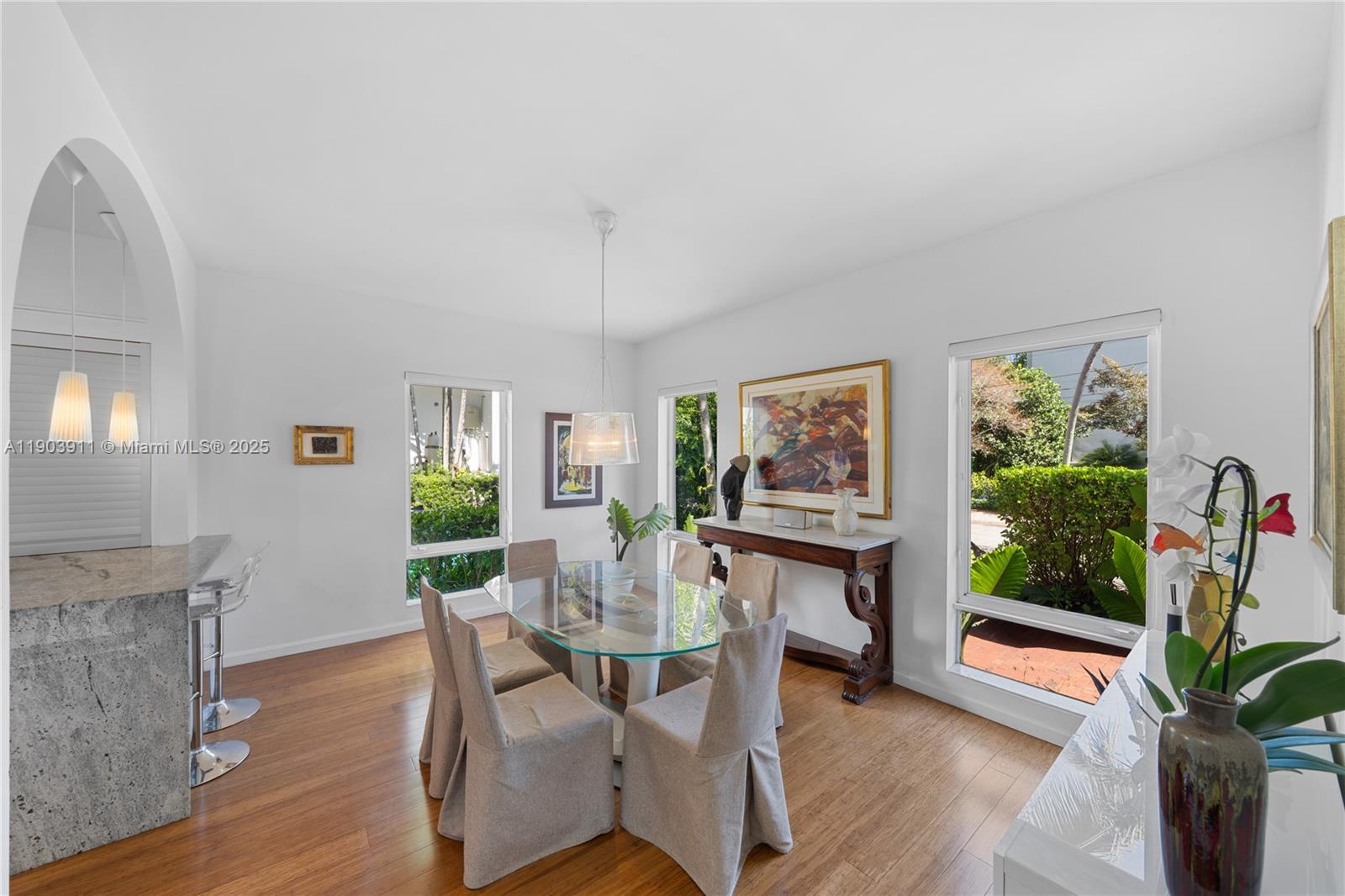 1281 S Venetian Way Miami, FL 33139