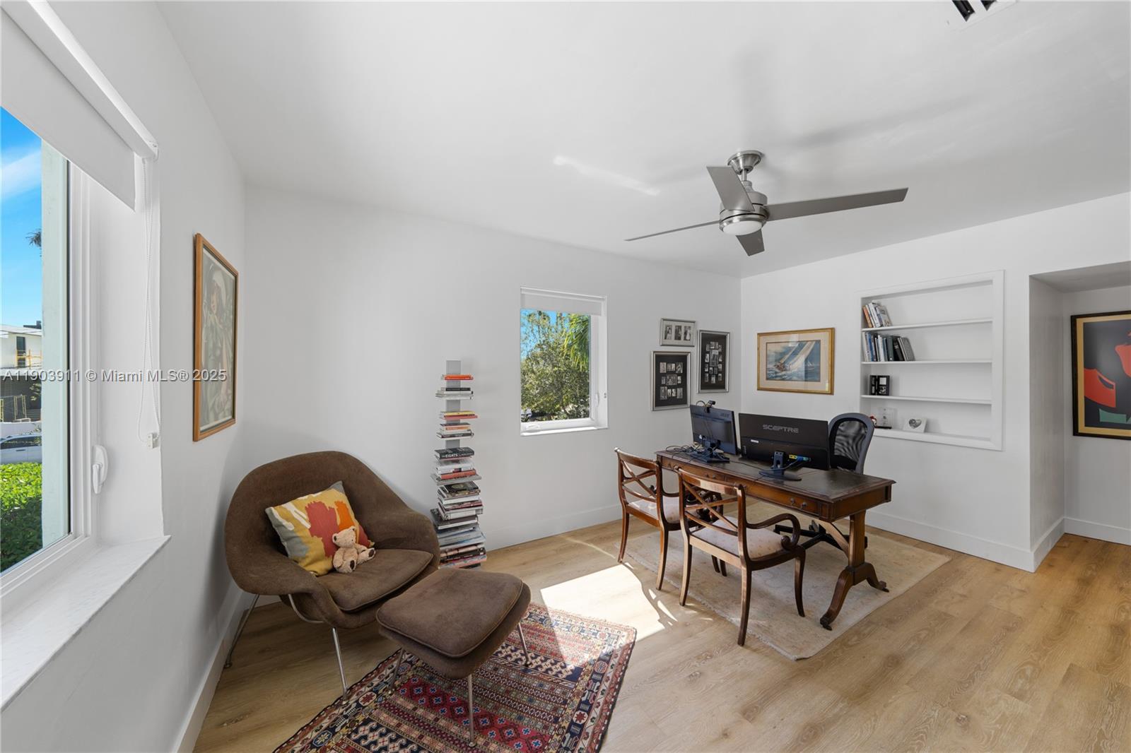 1281 S Venetian Way Miami, FL 33139