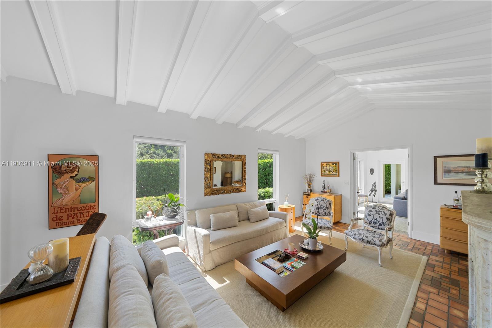 1281 S Venetian Way Miami, FL 33139