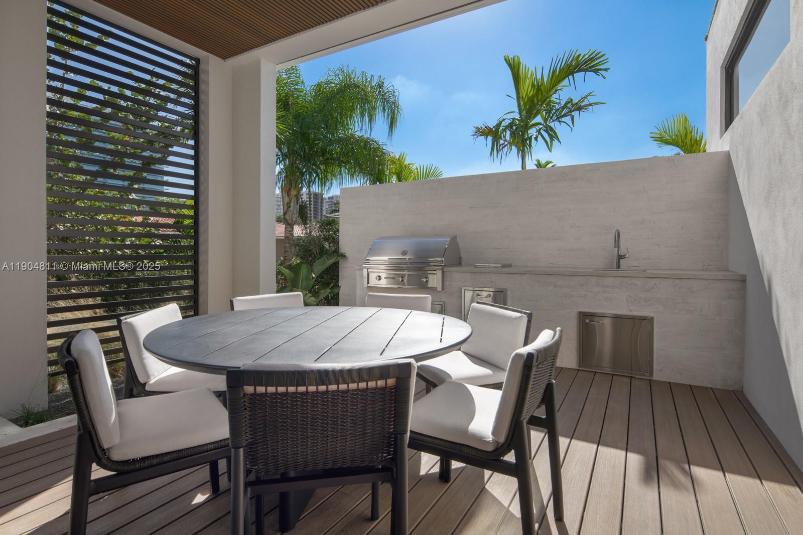 217 Bal Cross Dr Bal Harbour, FL 33154