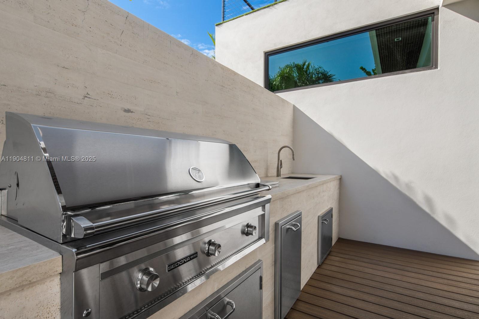 217 Bal Cross Dr Bal Harbour, FL 33154