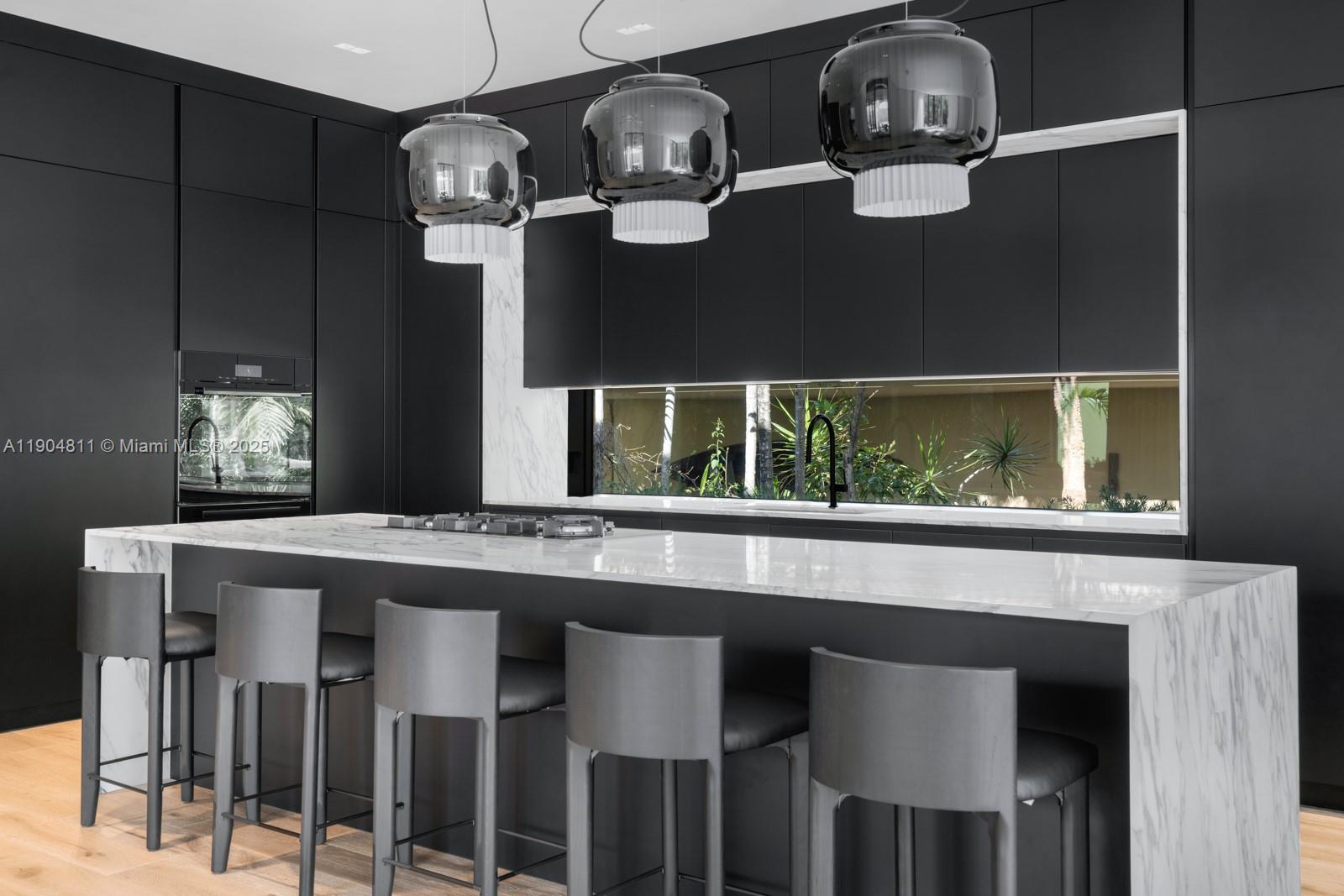 217 Bal Cross Dr Bal Harbour, FL 33154