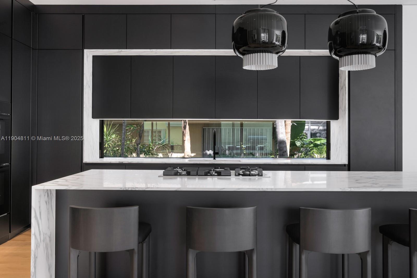 217 Bal Cross Dr Bal Harbour, FL 33154