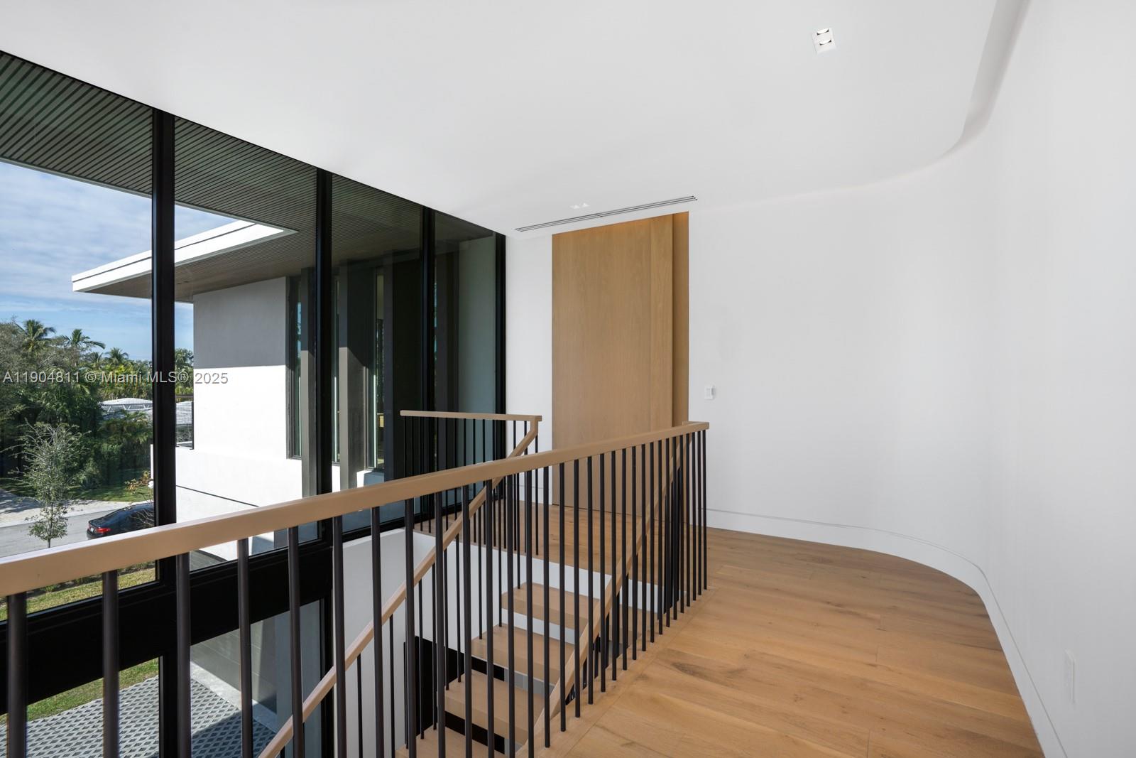 217 Bal Cross Dr Bal Harbour, FL 33154