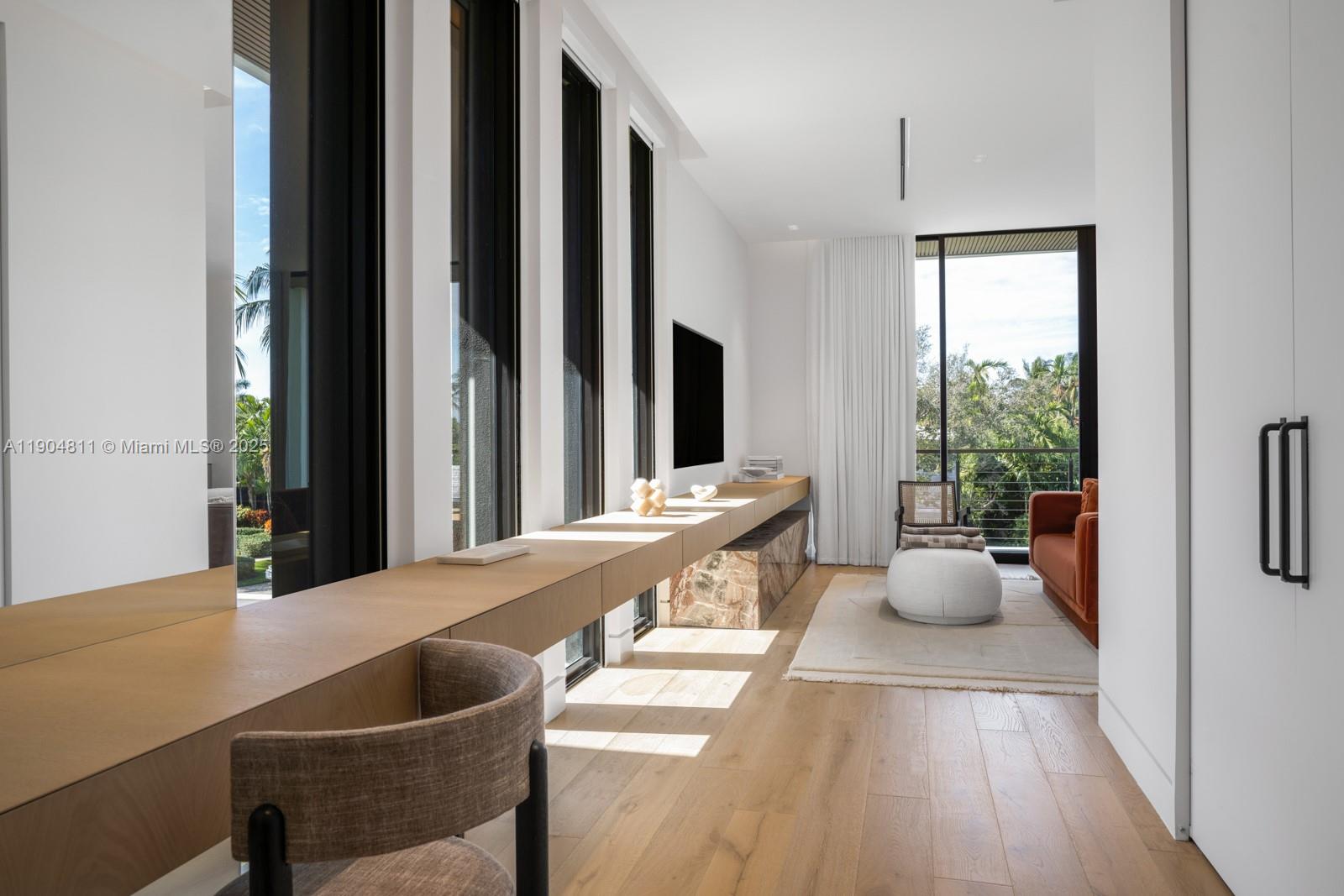 217 Bal Cross Dr Bal Harbour, FL 33154