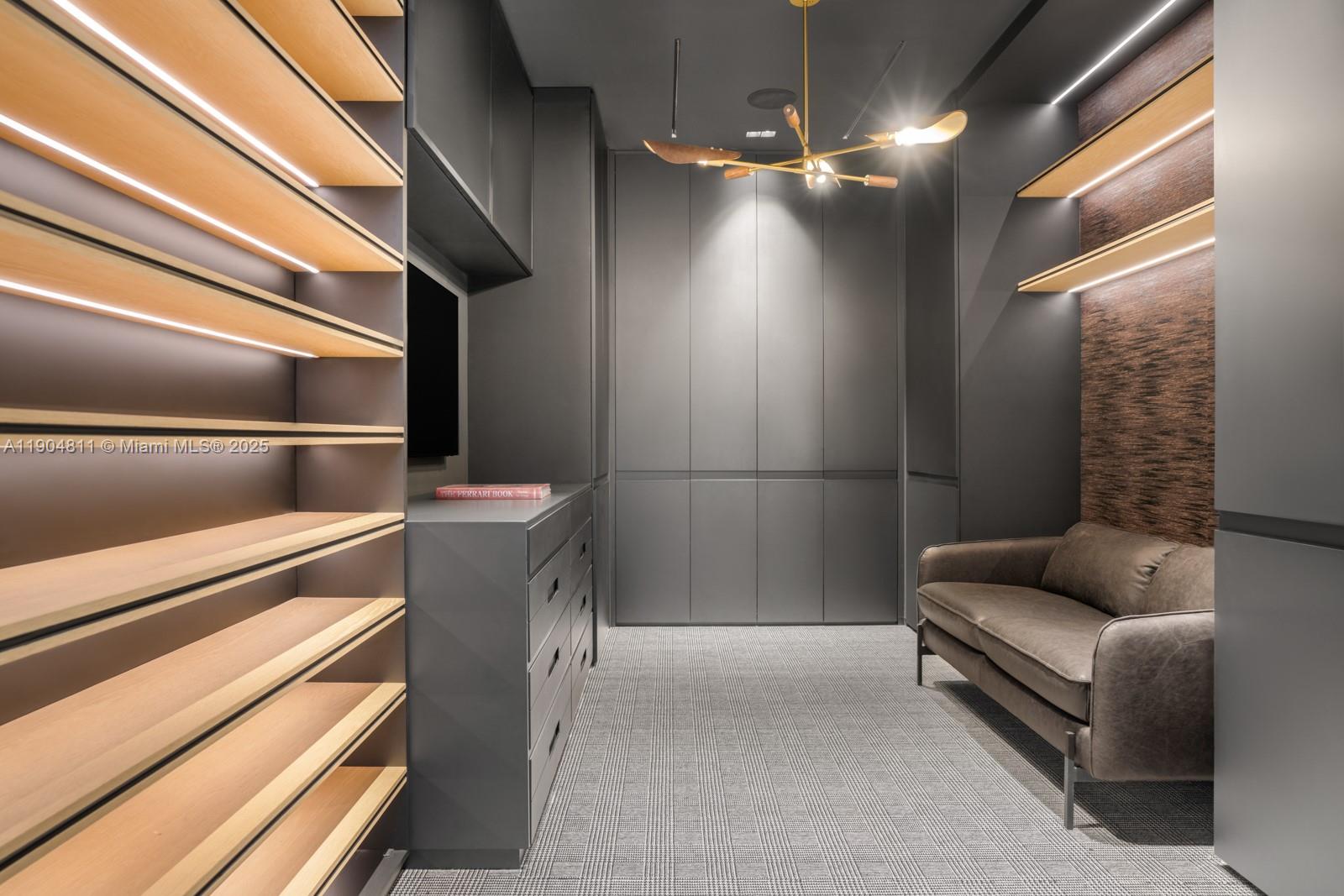 217 Bal Cross Dr Bal Harbour, FL 33154