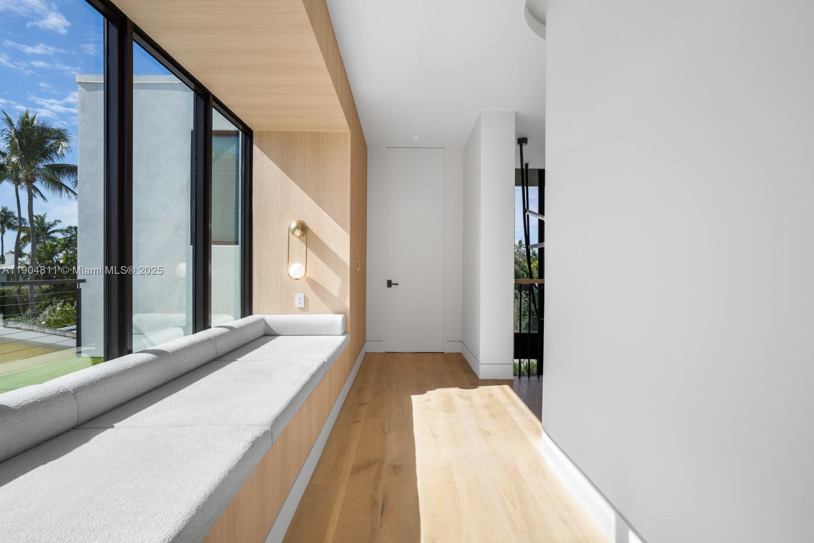 217 Bal Cross Dr Bal Harbour, FL 33154