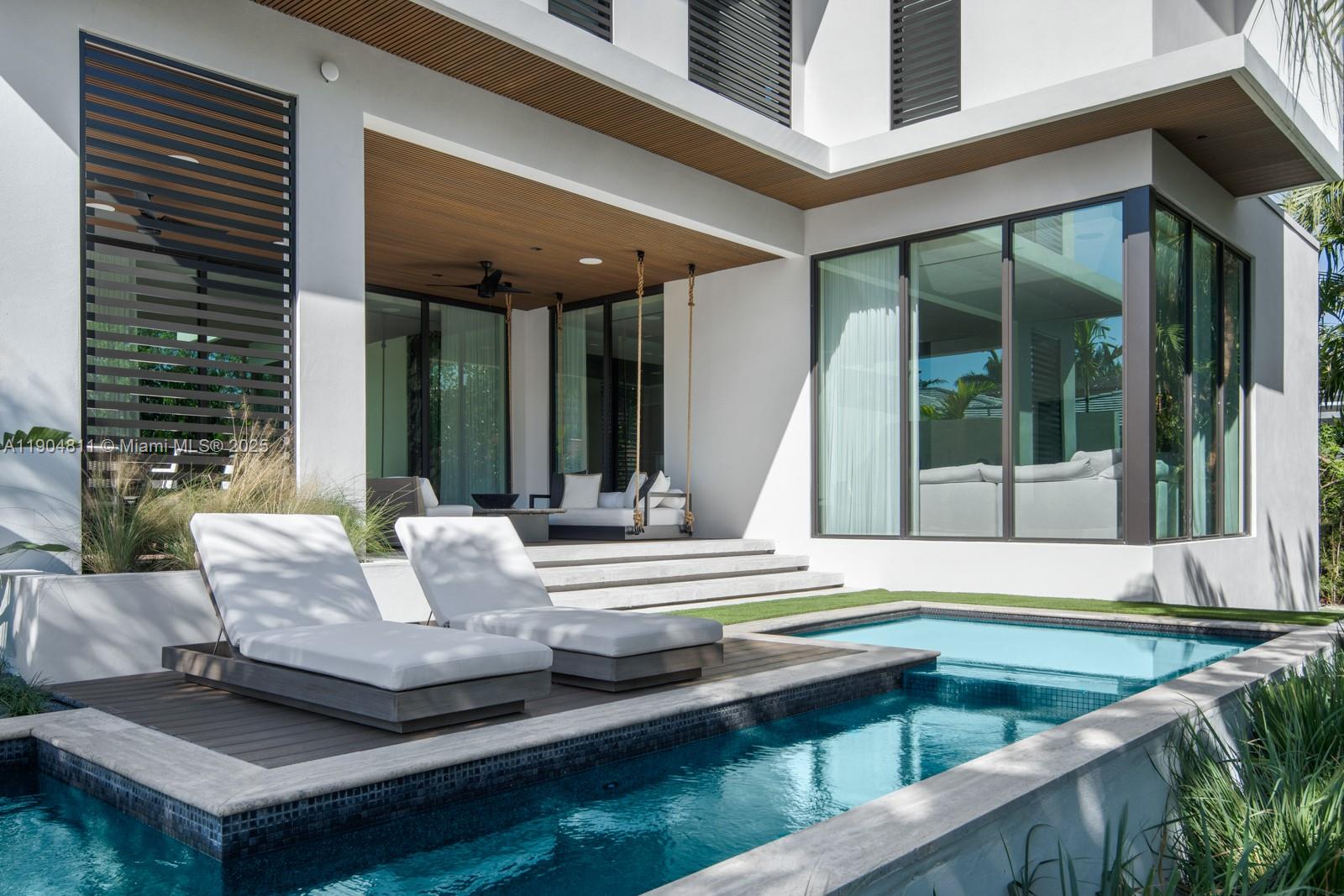 217 Bal Cross Dr Bal Harbour, FL 33154