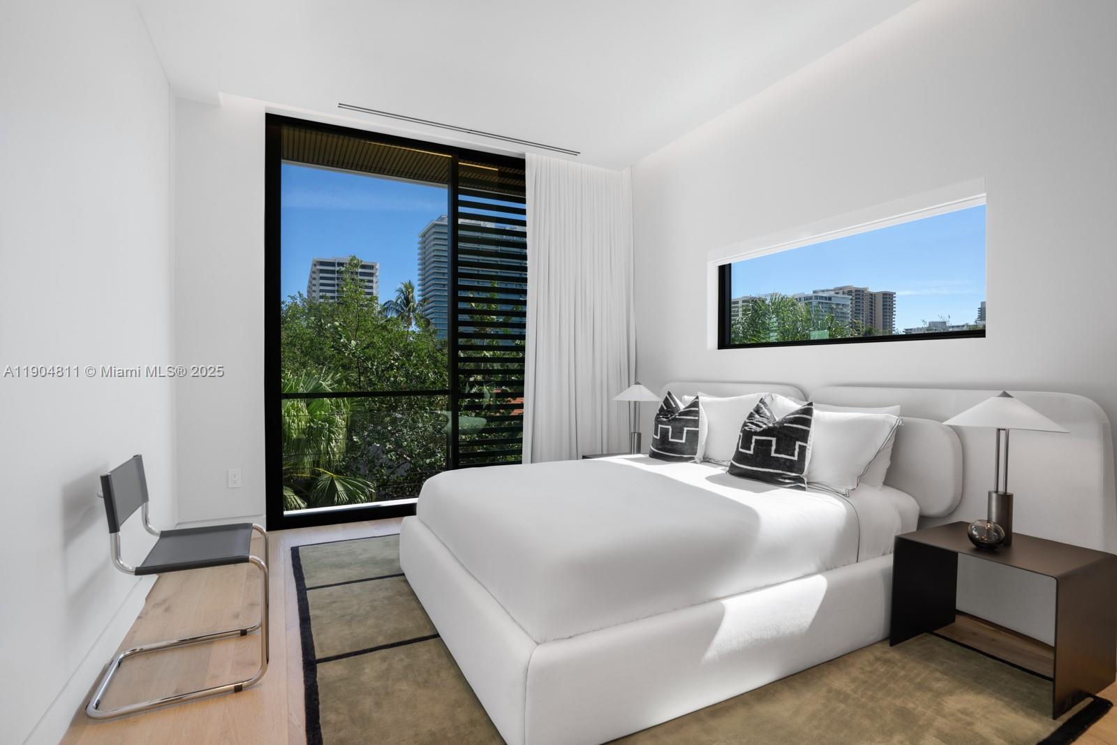 217 Bal Cross Dr Bal Harbour, FL 33154