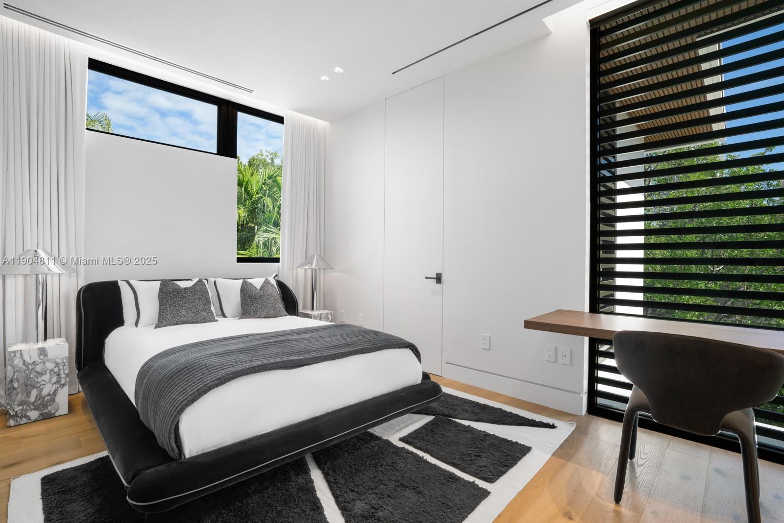 217 Bal Cross Dr Bal Harbour, FL 33154