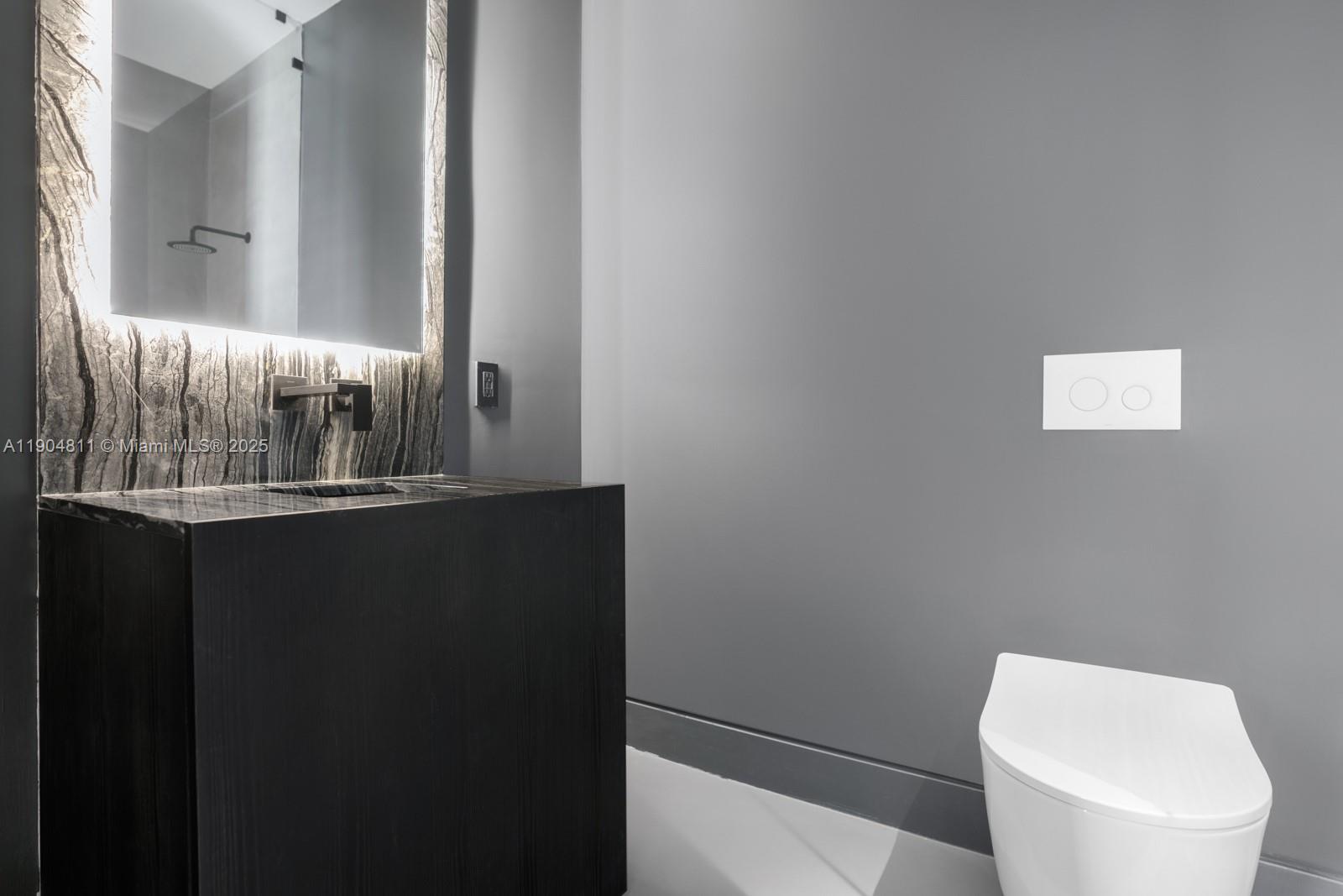 217 Bal Cross Dr Bal Harbour, FL 33154