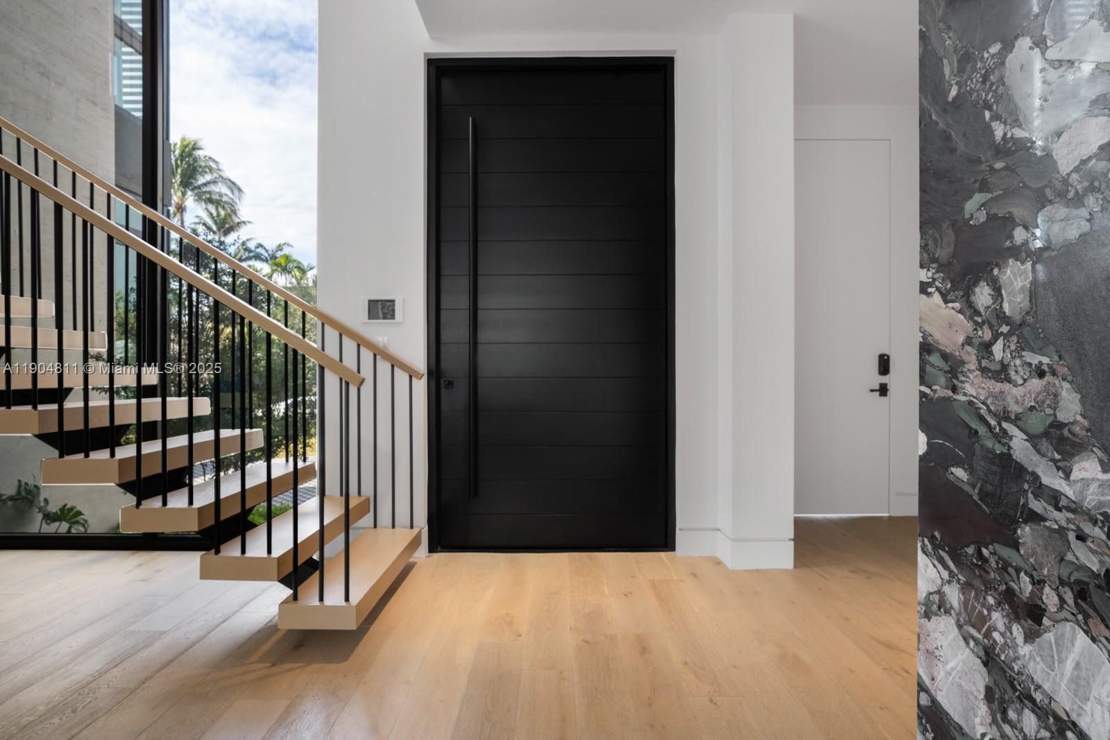 217 Bal Cross Dr Bal Harbour, FL 33154