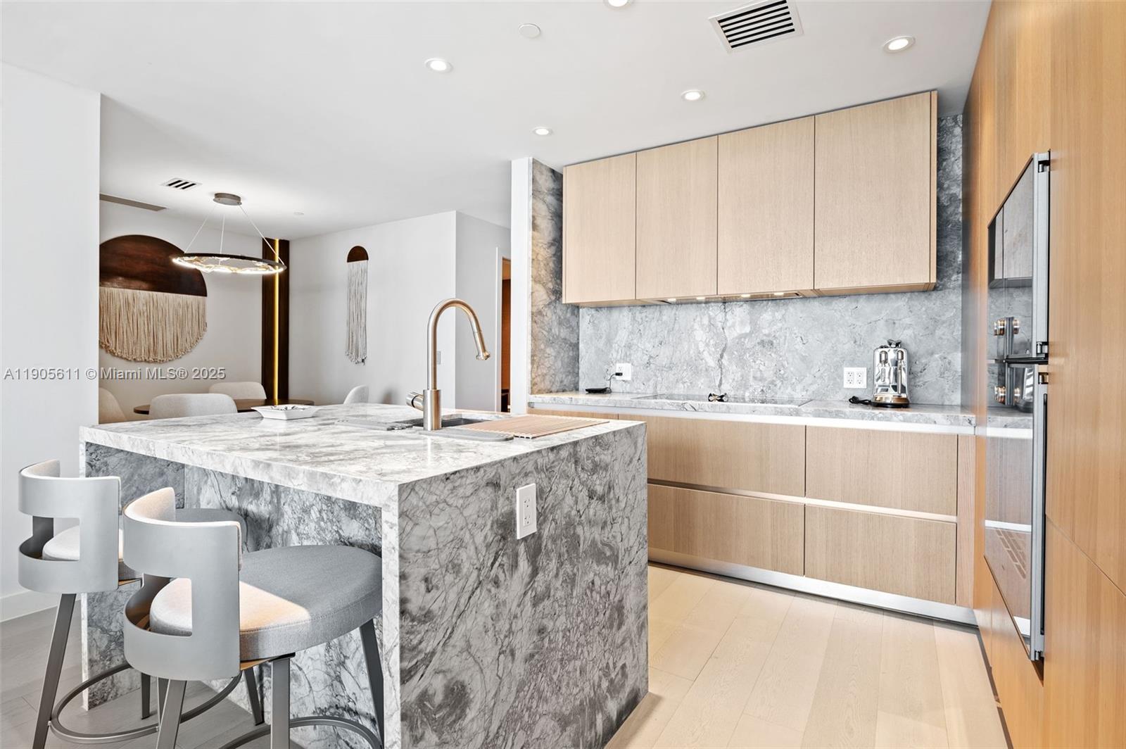 501 West Ave #4104 Miami Beach, FL 33139