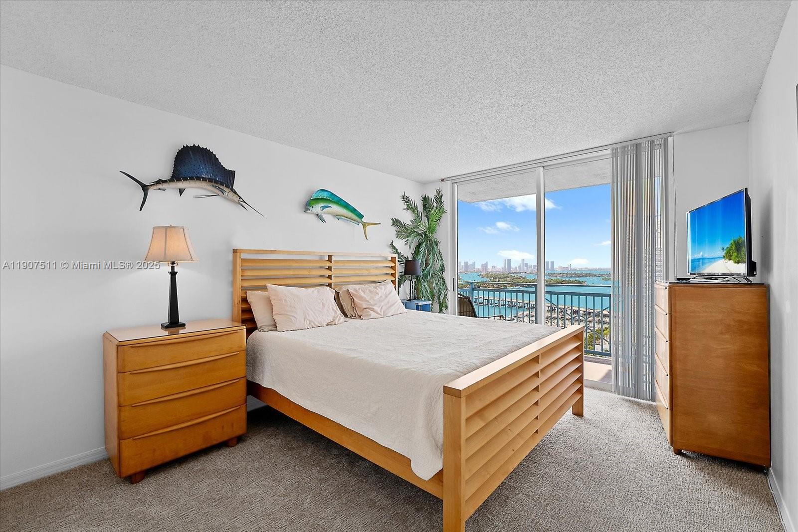 image Yacht Club At Portofino C9