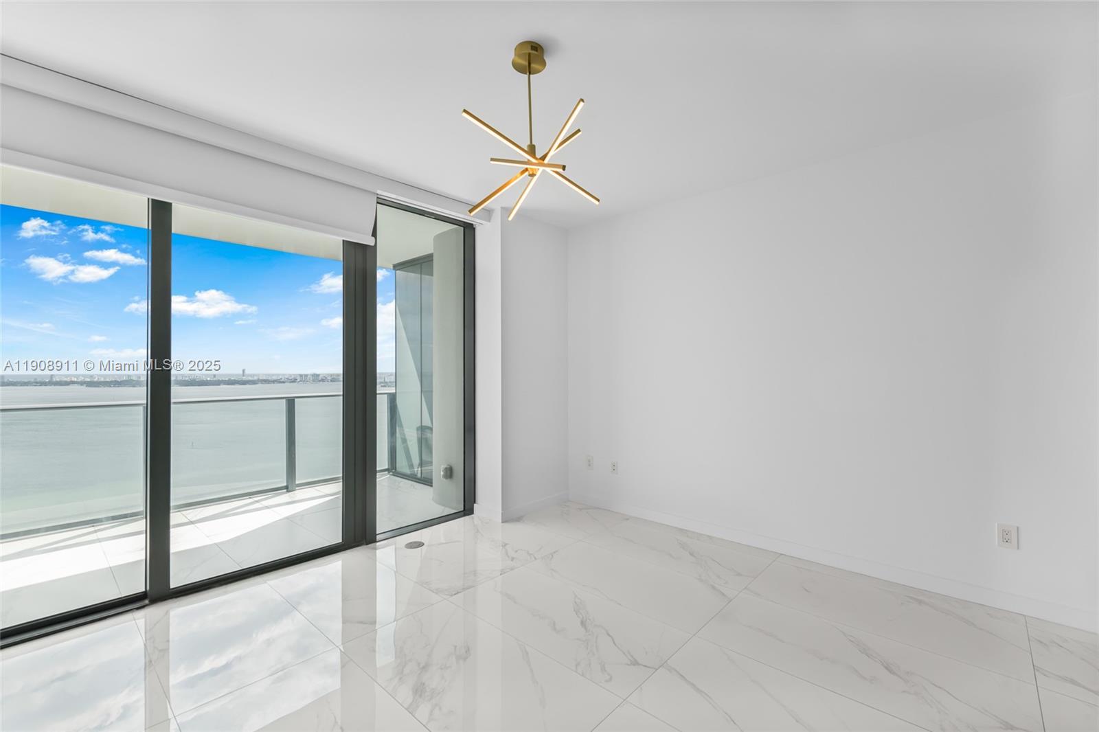 image One Paraiso Bay Condo16