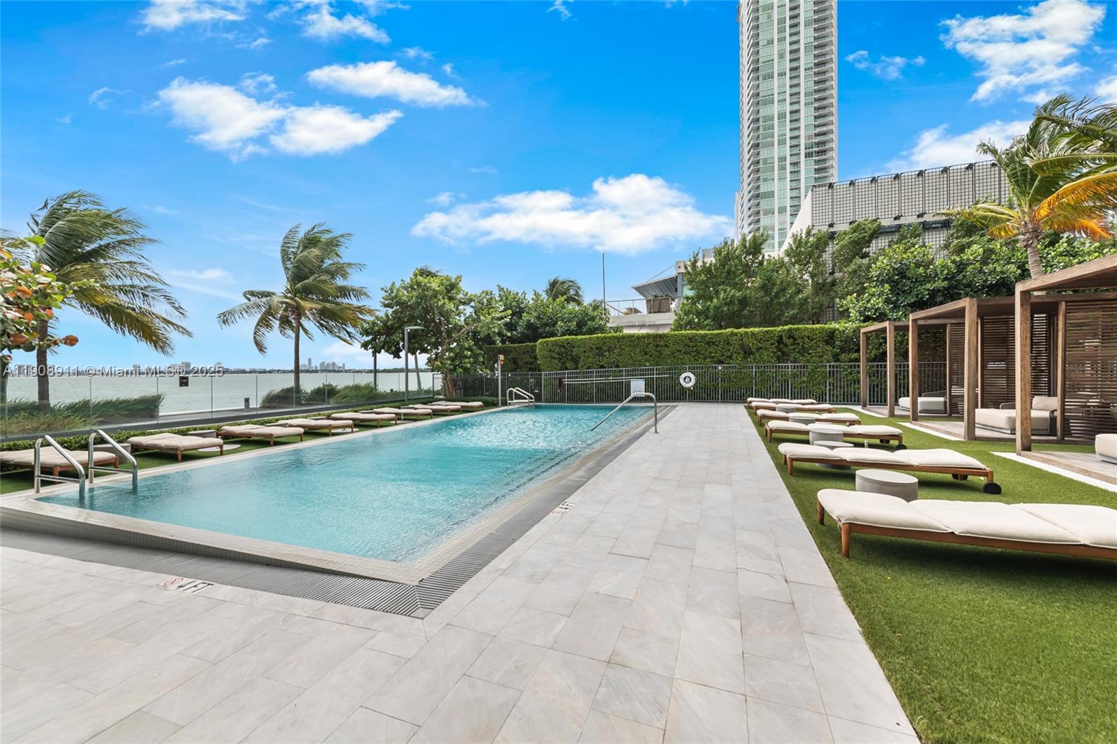 image One Paraiso Bay Condo29